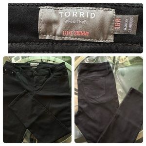 Torrid skinny black jeans! Size 16
